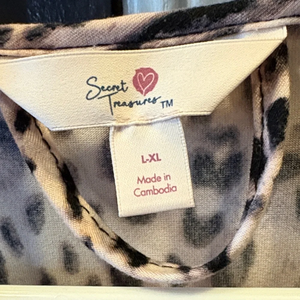 Leopard Print Women's Robe - Picture 4 of 5